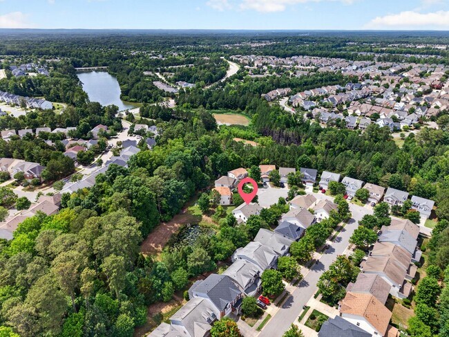 Building Photo - 4007 Jockey Club Circle
