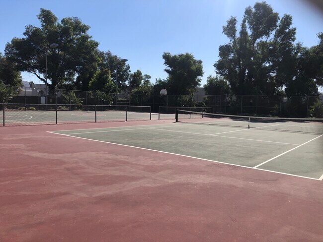 Tennis & Basket Ball Courts - 2085 Highpointe Dr