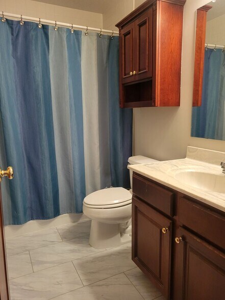 Building Photo - 8162 Chateau Ln