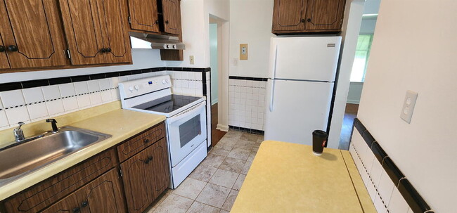 Building Photo - Updated Hanley Hills Home with Large Fenced Yard & Full Basement