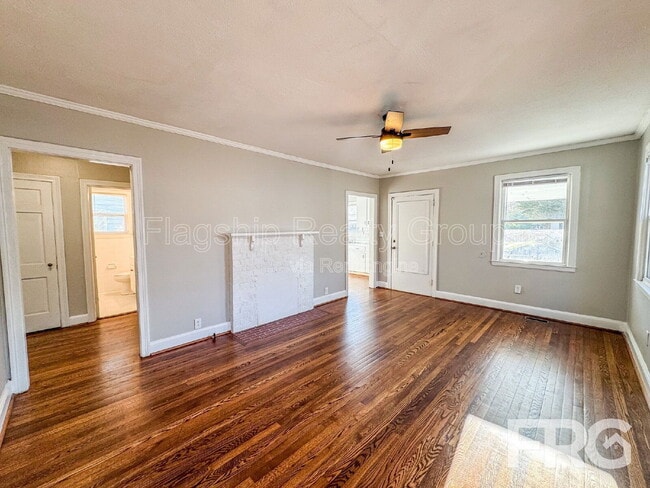 Building Photo - 611 Rudolph St