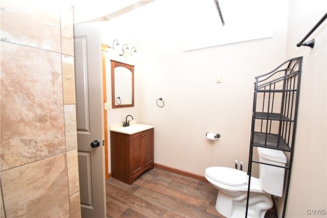 Building Photo - 150 Court St