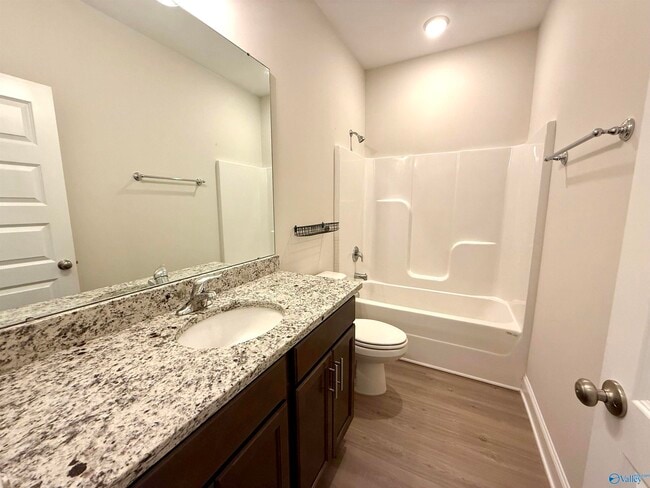 Building Photo - 4018 Rockland Cir SE