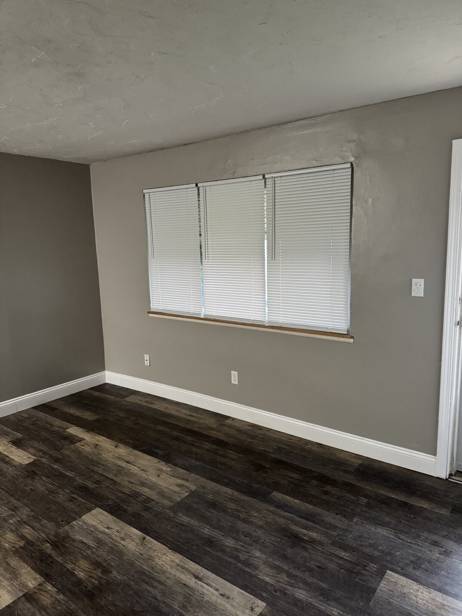 Building Photo - 17000 Ridgewick Dr