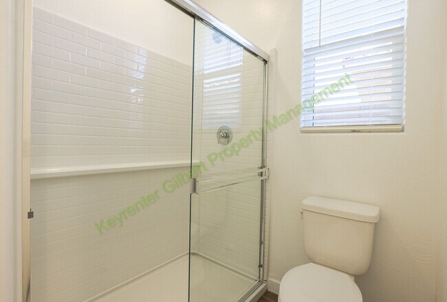 Building Photo - Pet Friendly 5 bed/3 bath in the Hawes Crossing Community of East Mesa