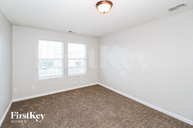 Building Photo - 10225 Cottage Farms Dr