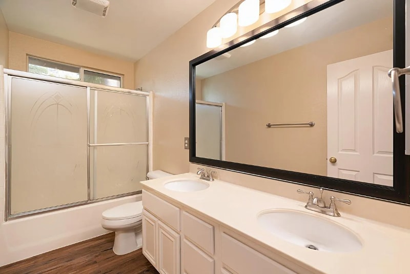 Building Photo - 302 La Soledad Way