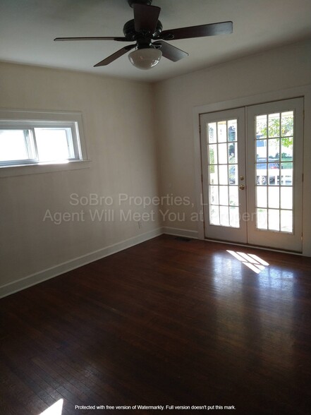 Building Photo - 4033 Ruckle Street