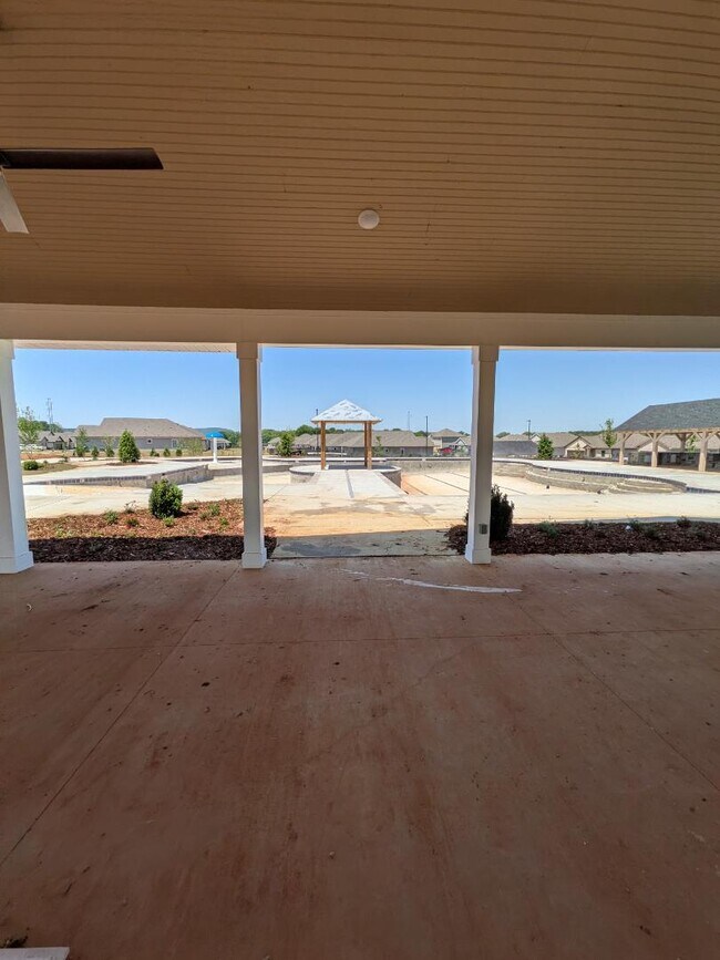 Building Photo - 229 Paca Ln