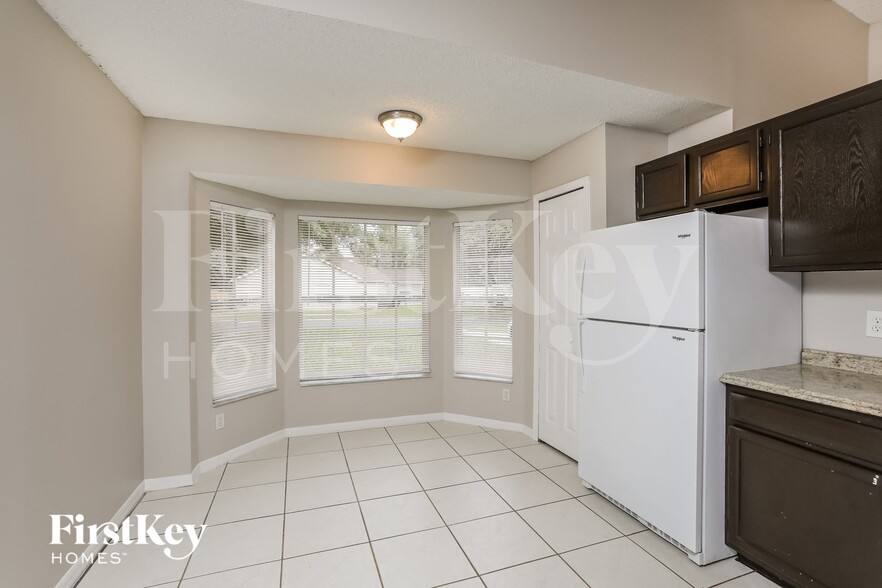 Building Photo - 7466 Groveoak Dr