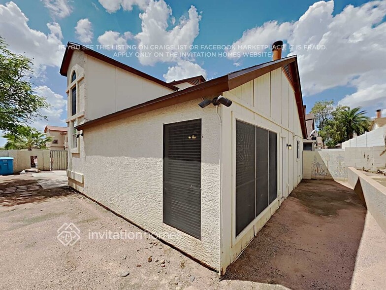 Building Photo - 446 E Wescott Dr