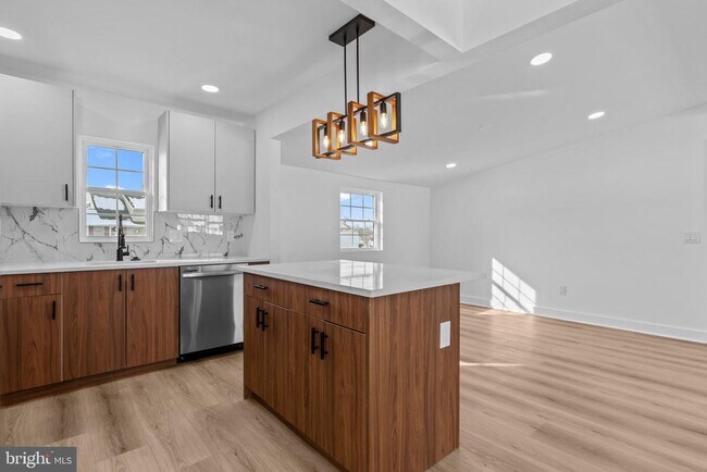 Building Photo - 139 Ivy Hill Rd