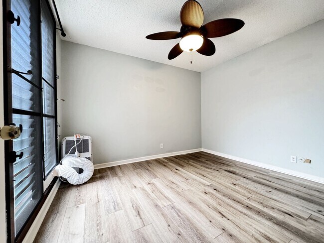 Building Photo - Pet Friendly Kailua Condo with A/C