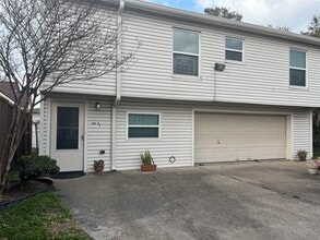 Building Photo - 603 Moody St