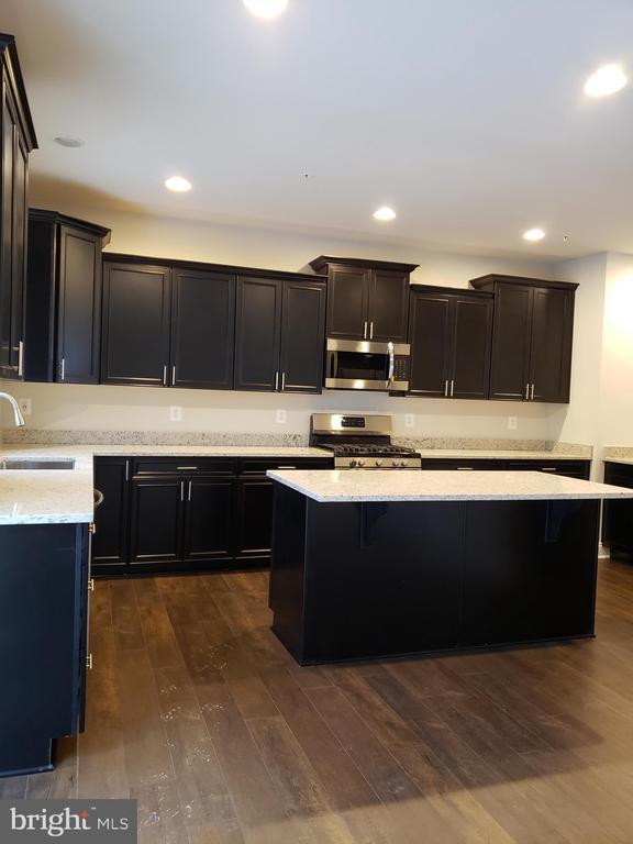 Building Photo - 3639 Duckhorn Way