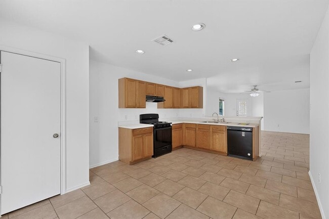 Building Photo - 13124 Maidenhair Tr