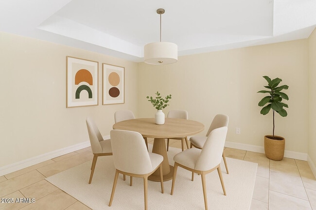 Building Photo - 2232 W Lindner Ave