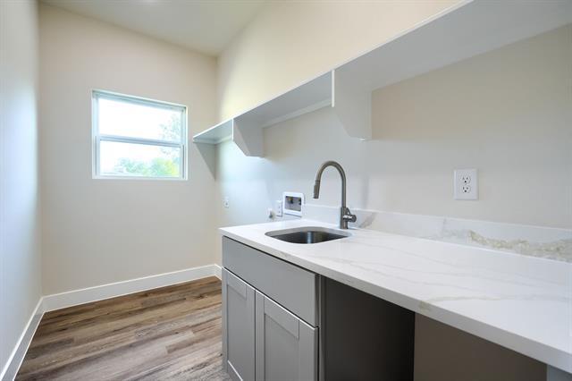 Building Photo - 1115 Bell St