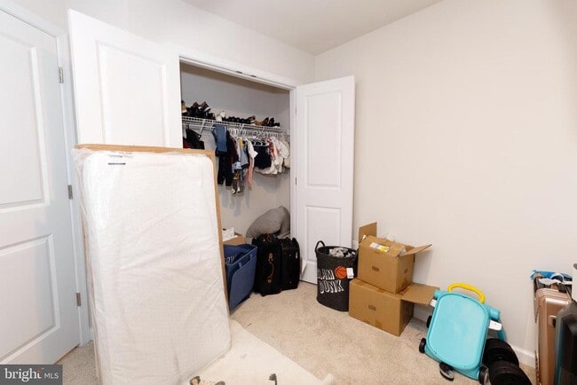 Building Photo - 3912 Applegate Ct