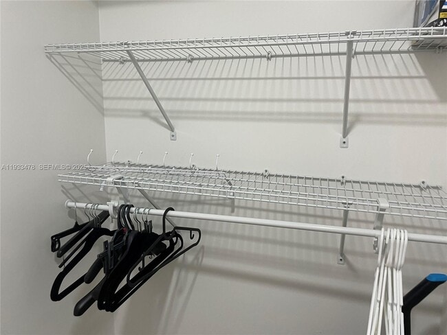 Building Photo - 2030 S Ocean Dr