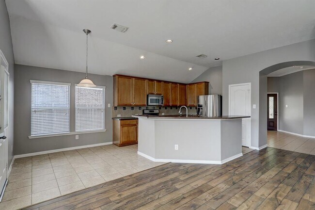Building Photo - 13834 Rolling River Ln