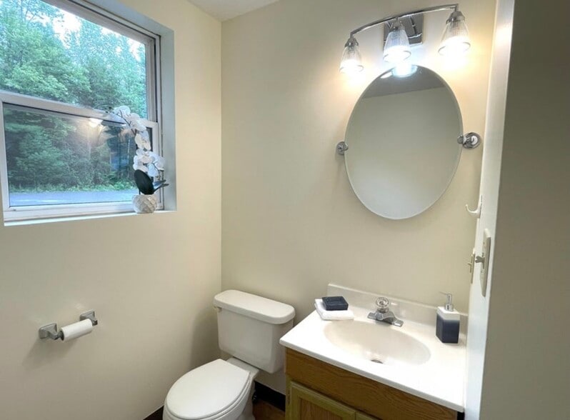 Building Photo - 143 Turkey Ln