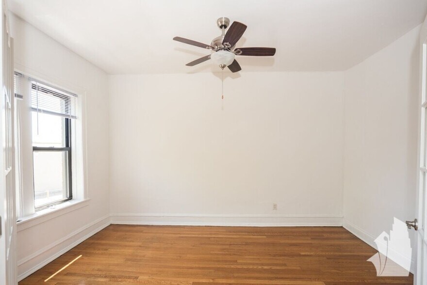 Building Photo - 632 W Stratford Pl