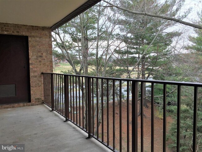 Building Photo - 13215 Dairymaid Dr