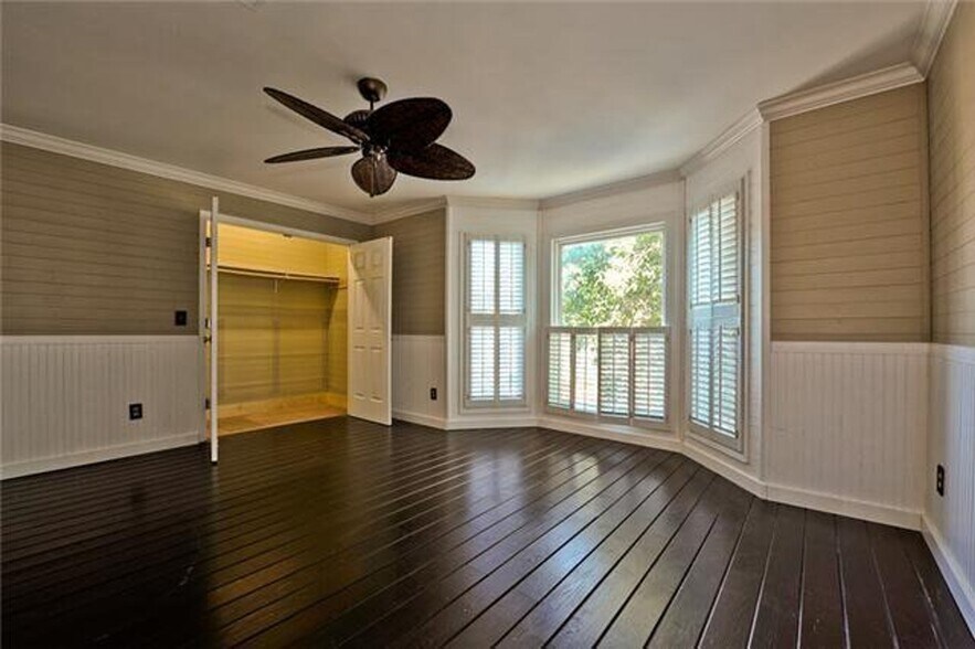 Room 2 - 3437 Golf Club Ln