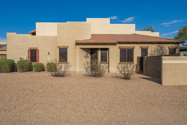 Building Photo - 3422 E University Dr