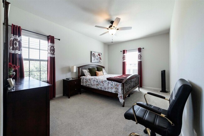 Building Photo - 17821 Limestone Spring Ln