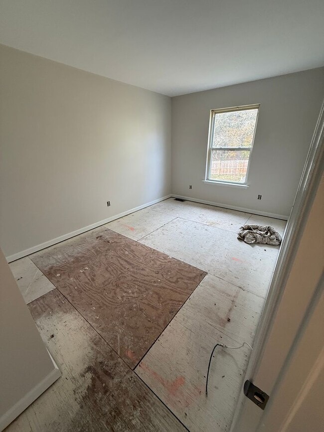 Building Photo - Collegeville 3 Bed / 1.5 Bath Twin Home