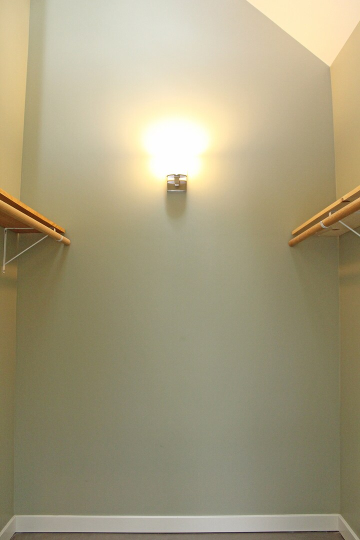 Building Photo - 5054 NE Sumner St