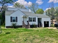 Building Photo - 4 Bedroom 1/2 Bath House with Garage