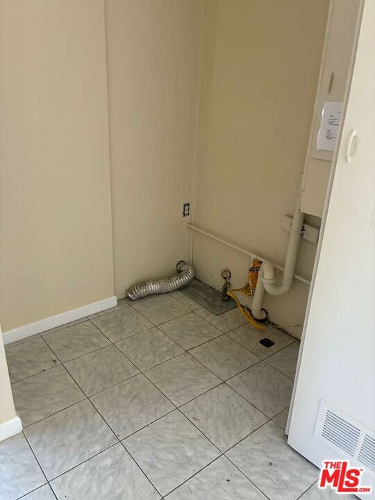 Building Photo - 359 N Alessandro St