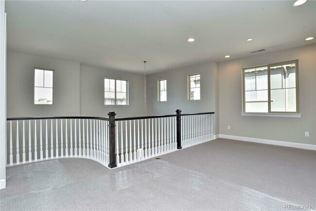 Building Photo - 6040 S Olive Ct