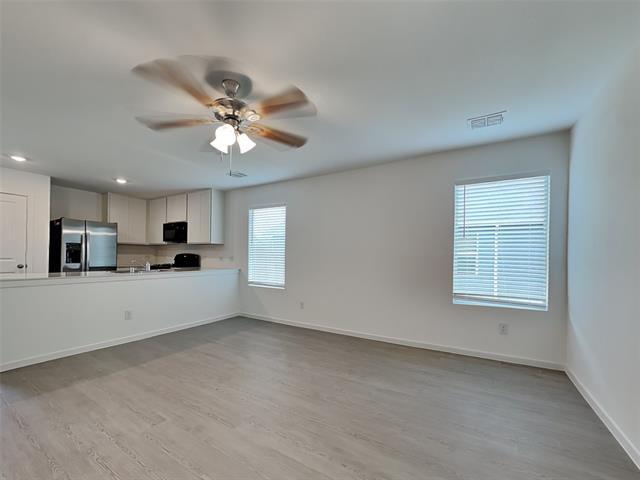 Building Photo - 1620 Parlier St