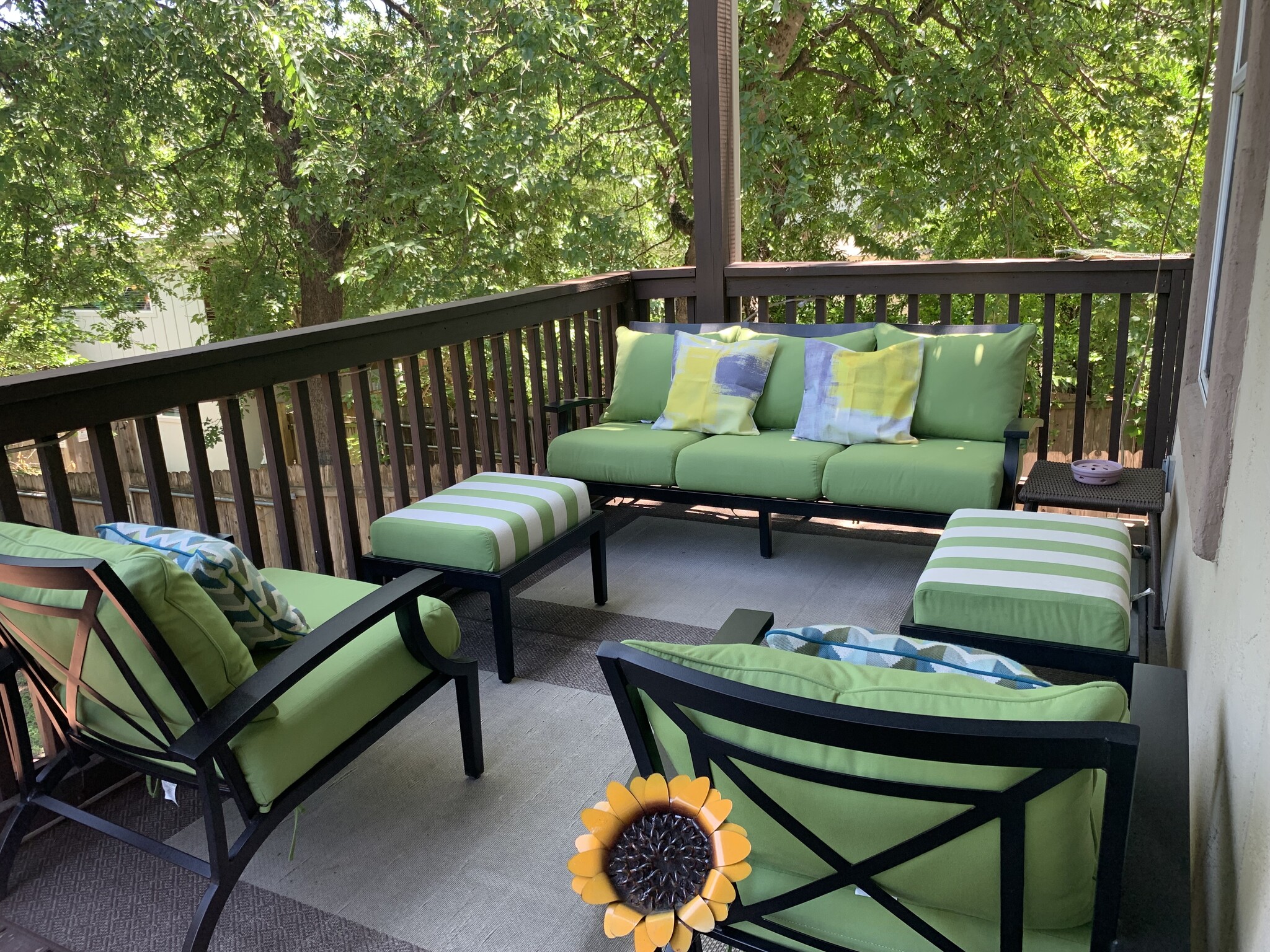 Building Photo - 905 Prospect Ave