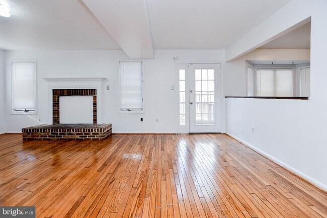 Building Photo - 4915 Colonel Contee Pl