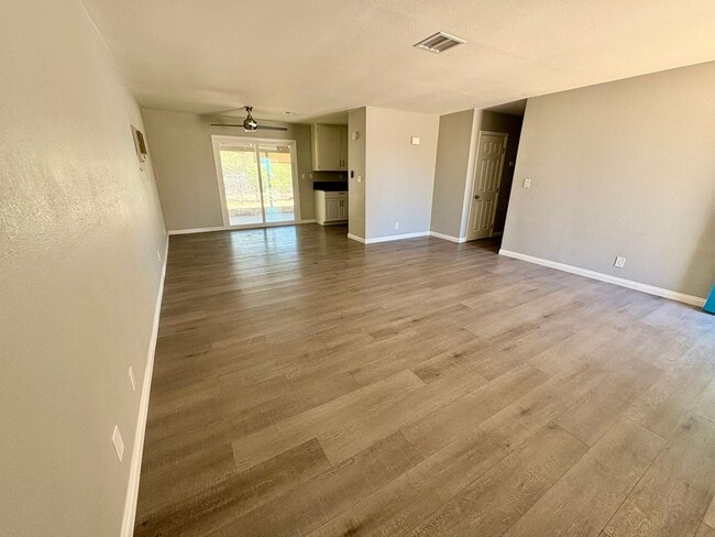 Building Photo - Welcoming 3 Bedroom 1.5 Bathroom Home