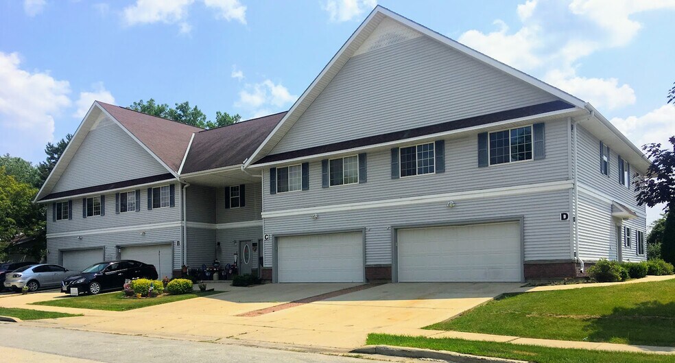 Building Photo - 411 Darlene Dr