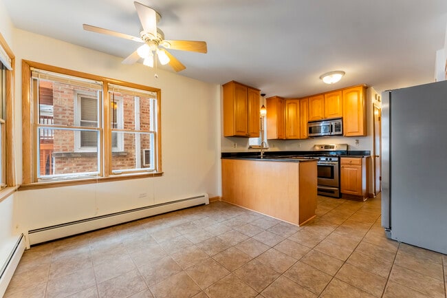 Building Photo - 4936 N Marmora Ave