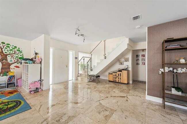 Building Photo - 5901 SW 56th Terrace