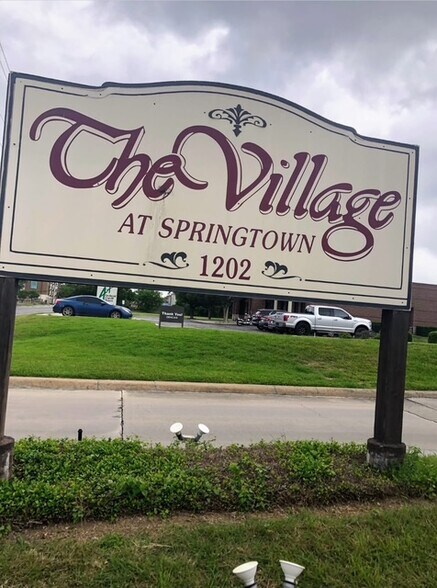 The Village at Springtown - 1202 Thorpe Ln