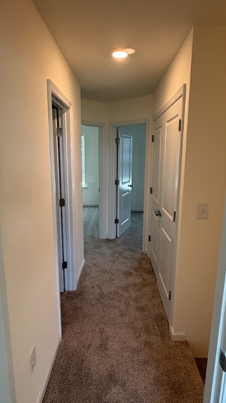 Building Photo - 3615 Fieldstone Dr