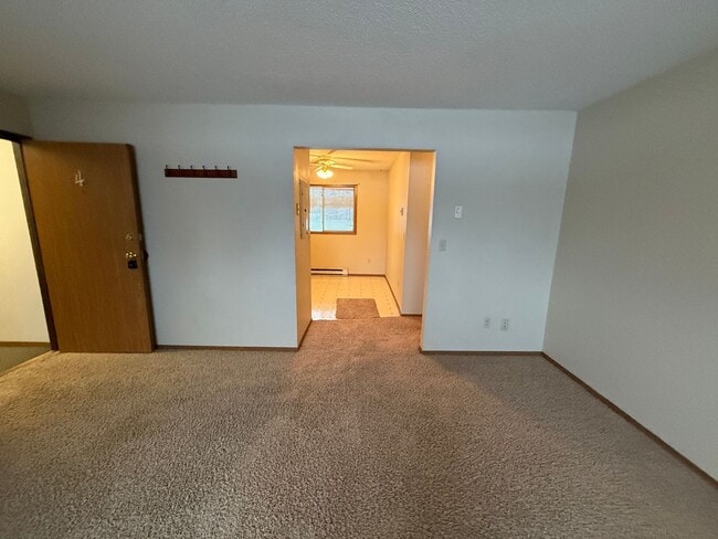 Building Photo - 2010 Ash Ave NE