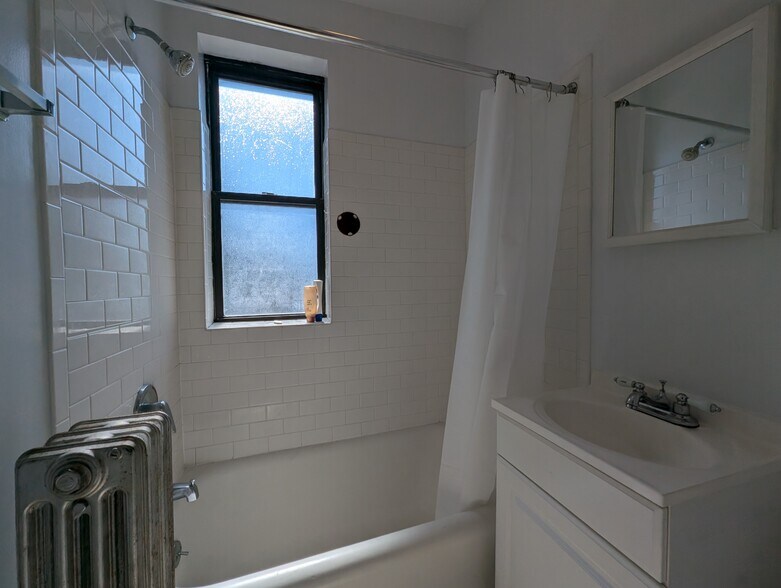 Building Photo - 1746 N Humboldt Blvd