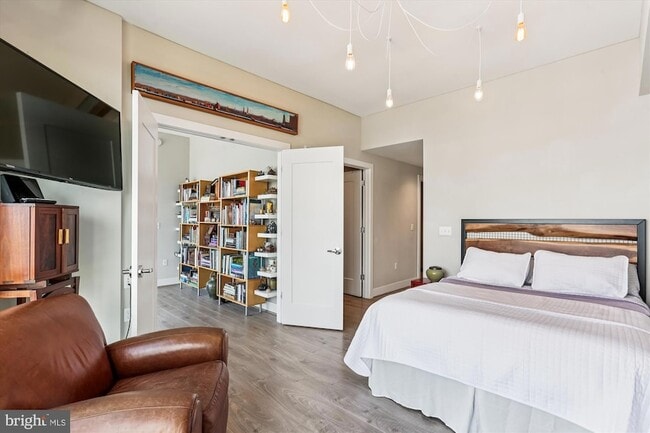 Building Photo - 930 Rose Ave