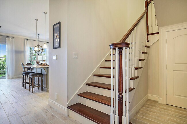 Building Photo - 140 Ocean Breeze Dr