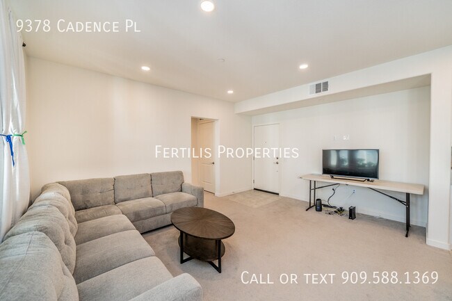 Building Photo - 9378 Cadence Pl